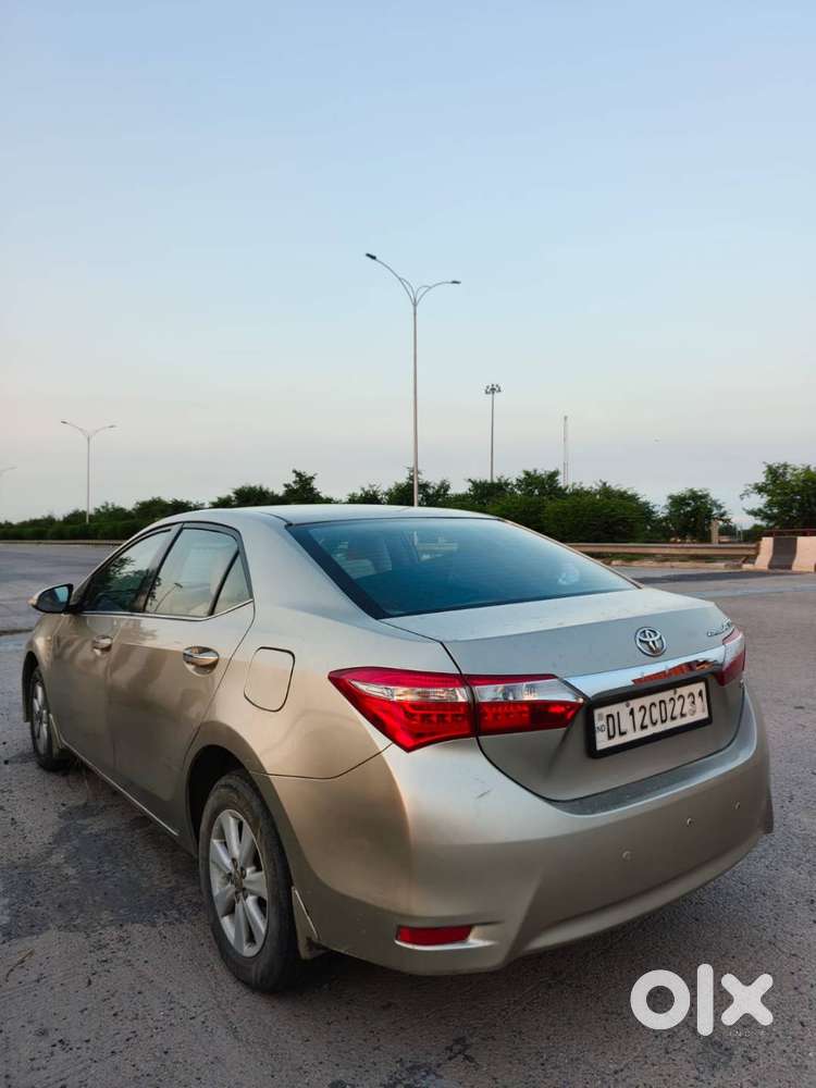 Toyota Corolla Altis 2015