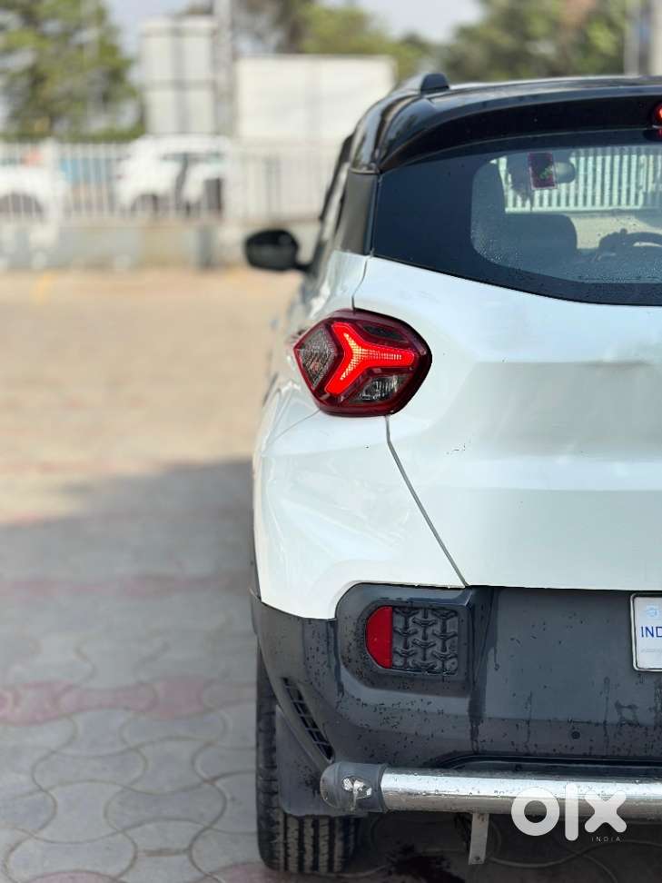 Tata Punch Creative, 2022, Petrol