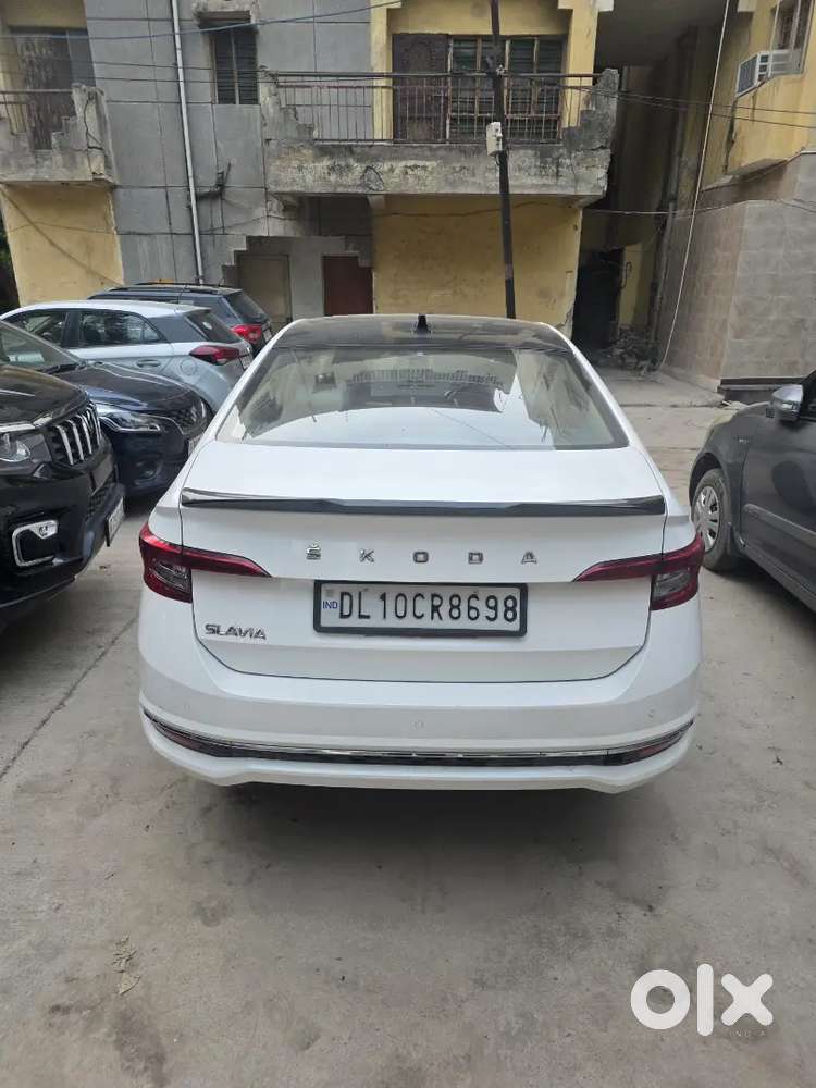 Skoda Slavia 1.0 Tsi At