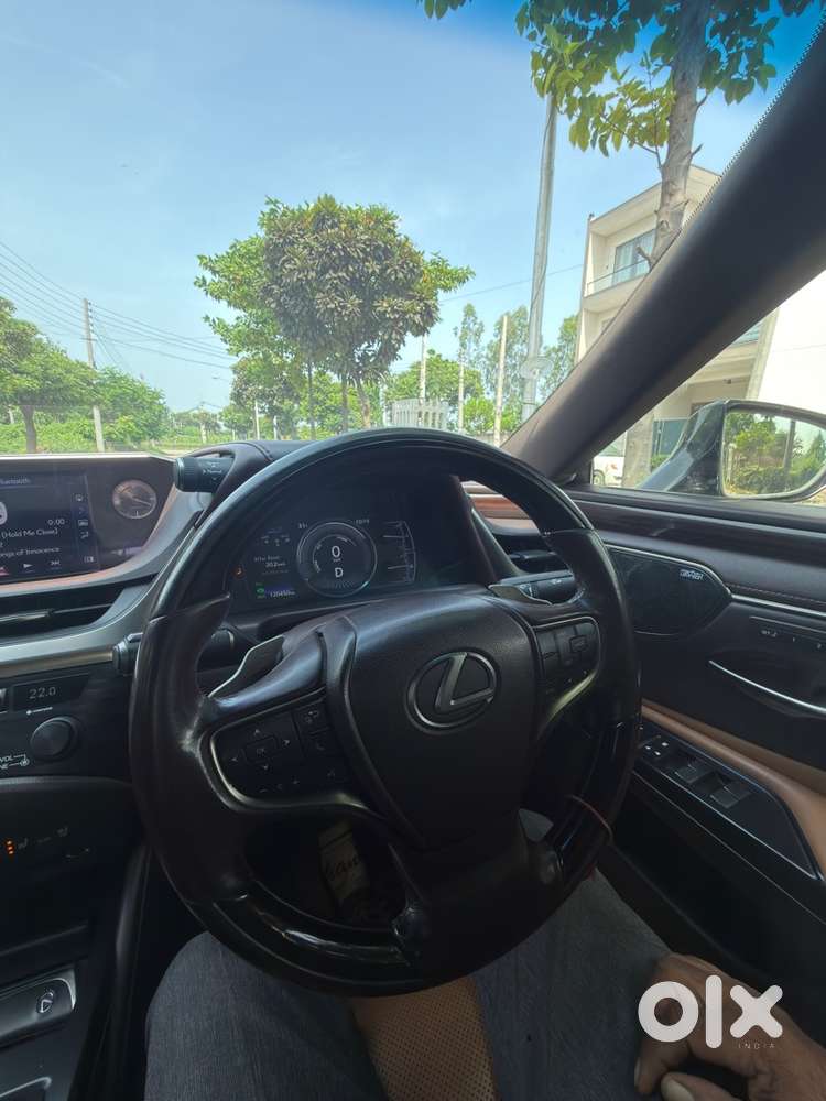 Lexus Es 300h 2019 Model