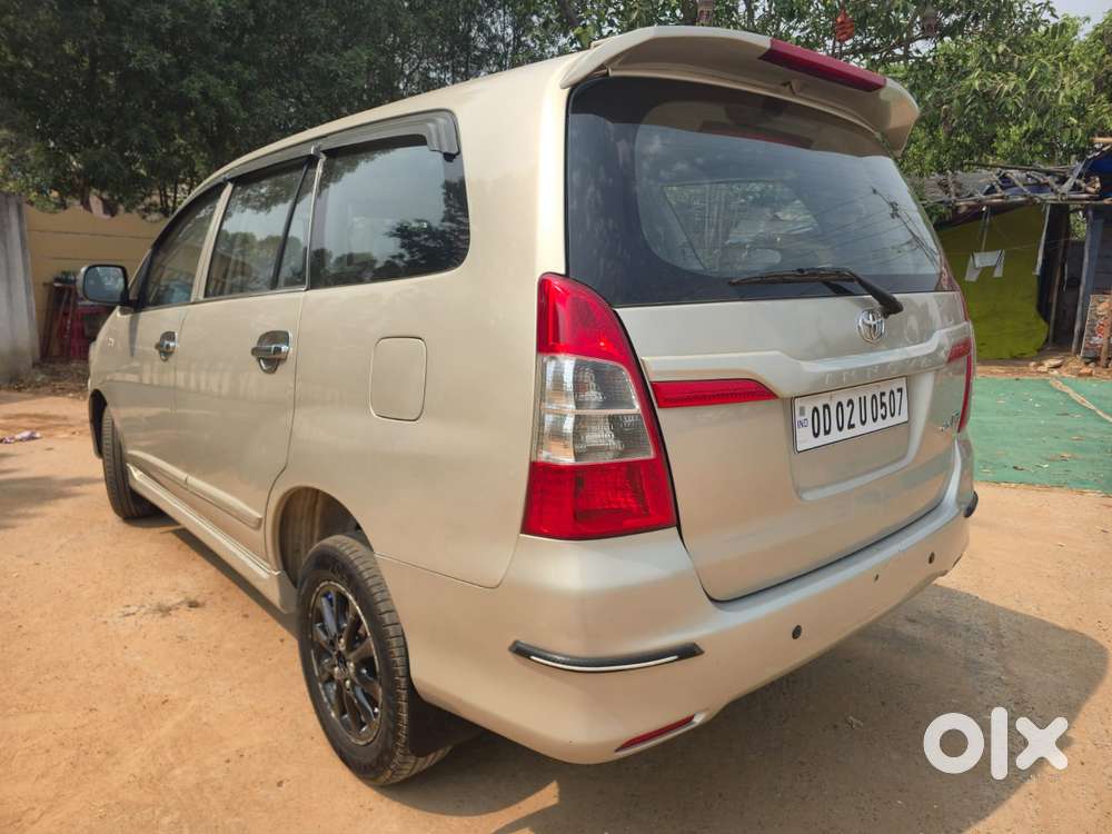 Toyota Innova 2.5 G (diesel) 8 Seater, 2015, Diesel