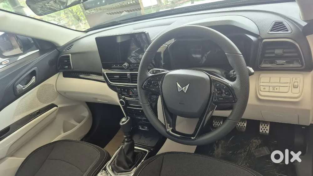 All Mahindra Vehicles Available All Arunachal Finance Available