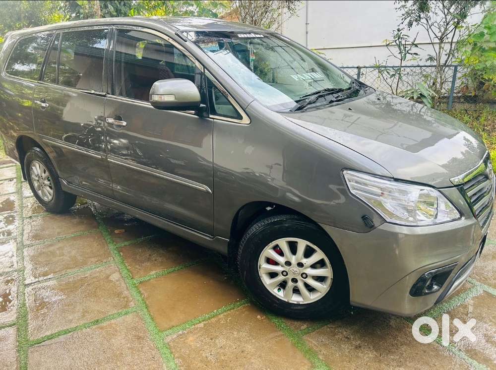 Toyota Innova Diesel 2012 Car