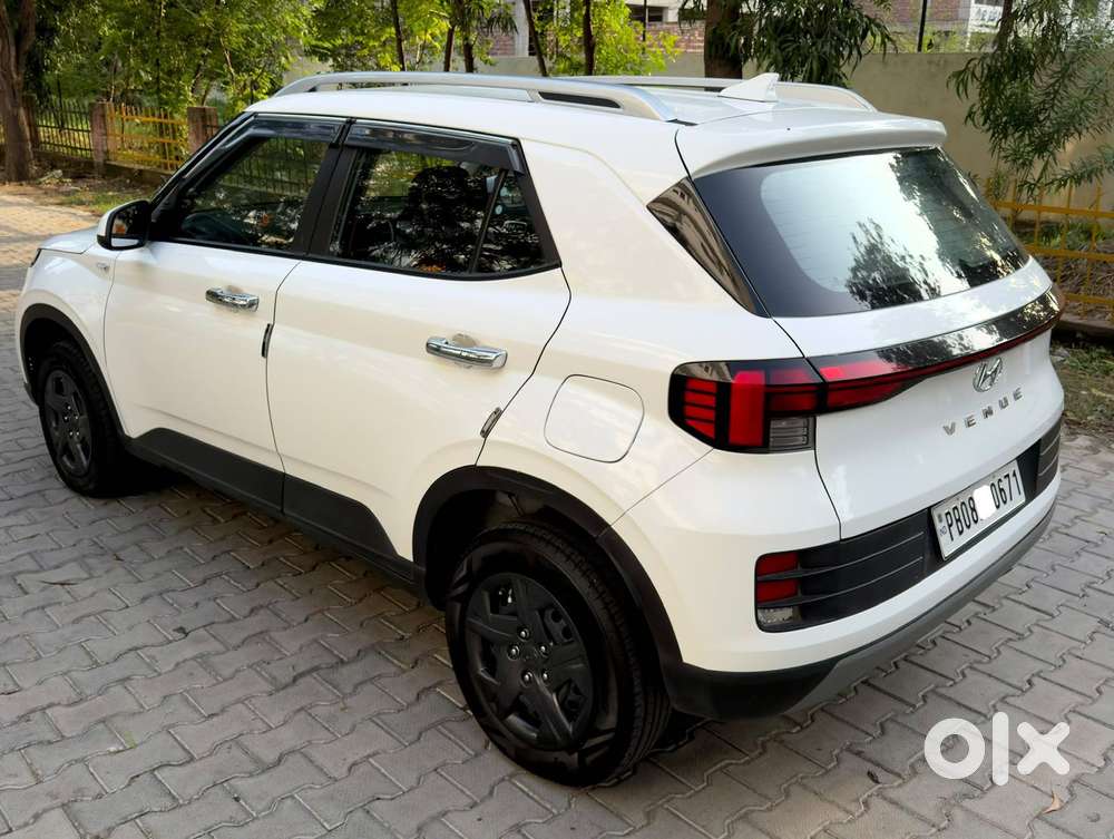 Hyundai Venue S 1.2 Petrol, 2024, Petrol