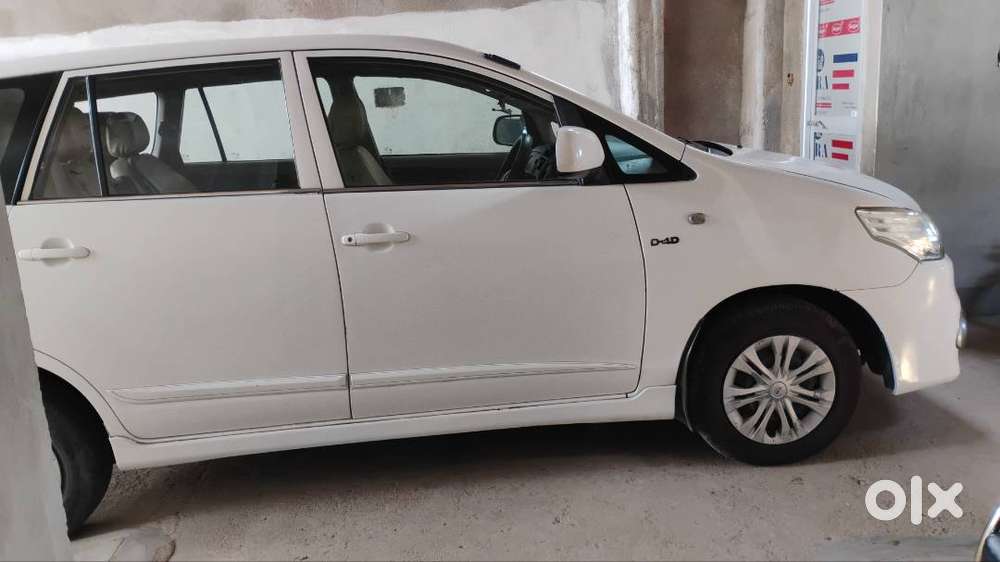 Toyota Innova 2015 Diesel Variant