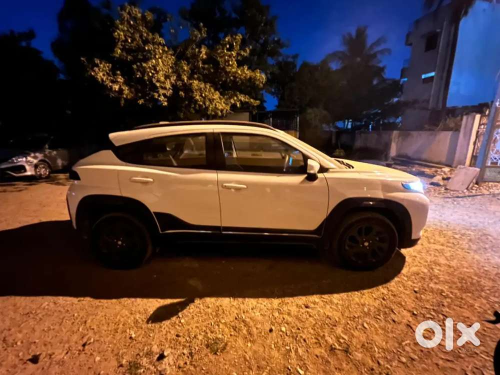 Maruti Suzuki Fronx 2025 Petrol 4000 Km Driven
