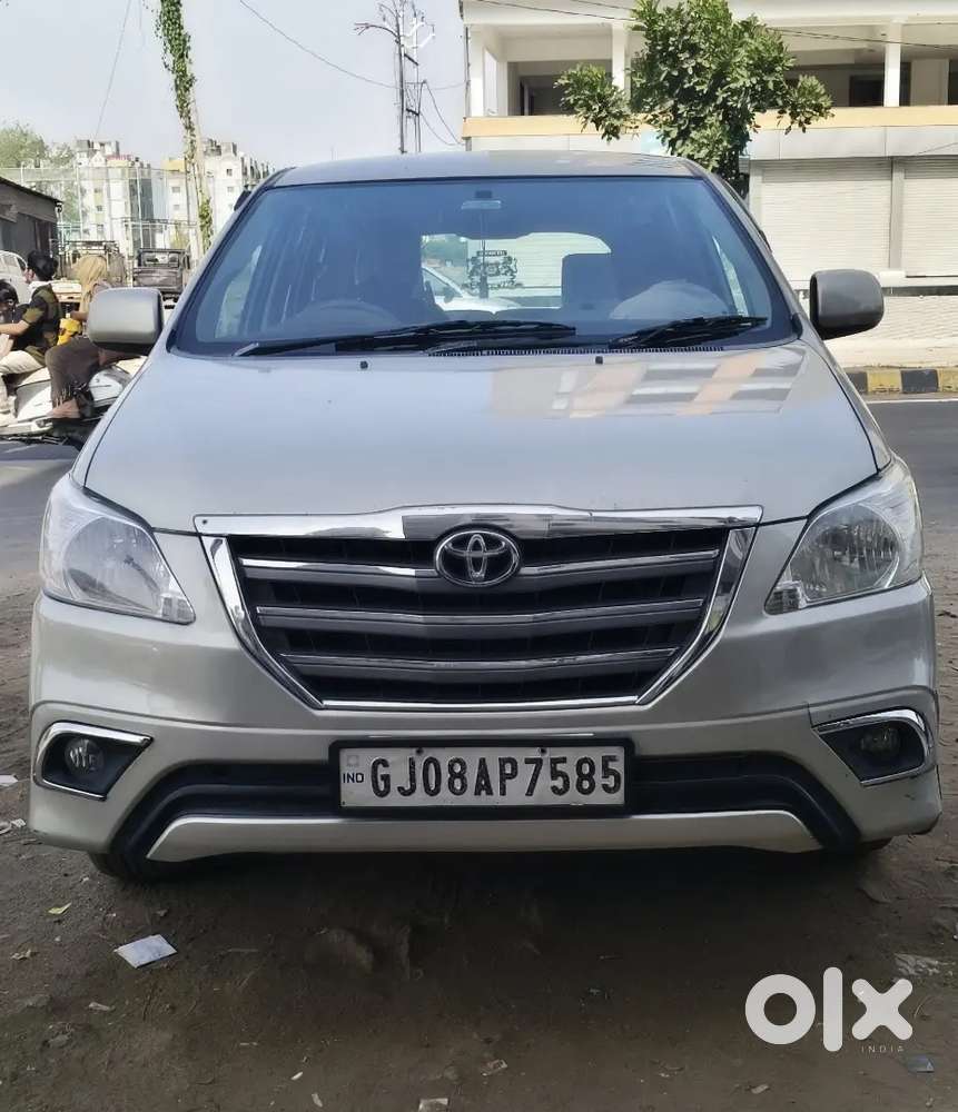 Toyota Innova 2015 Diesel Well Maintained