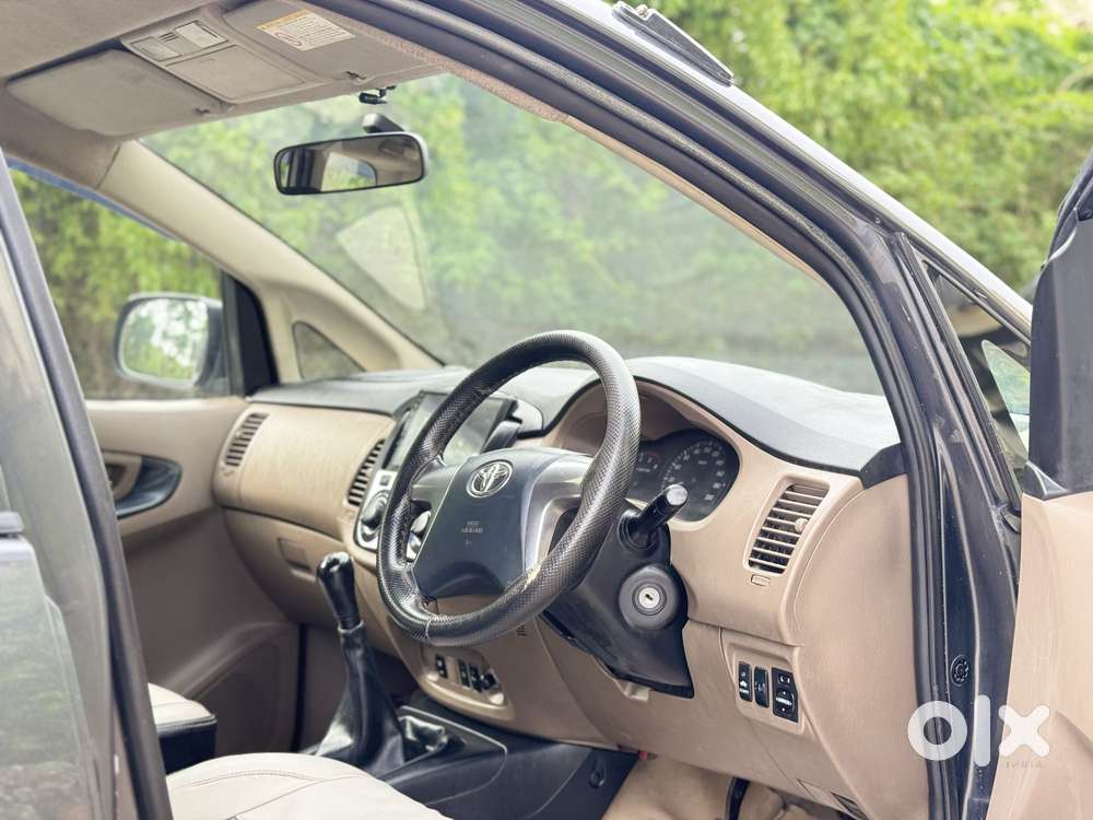 Toyota Innova 2.5 G (diesel) 8 Seater, 2015, Diesel