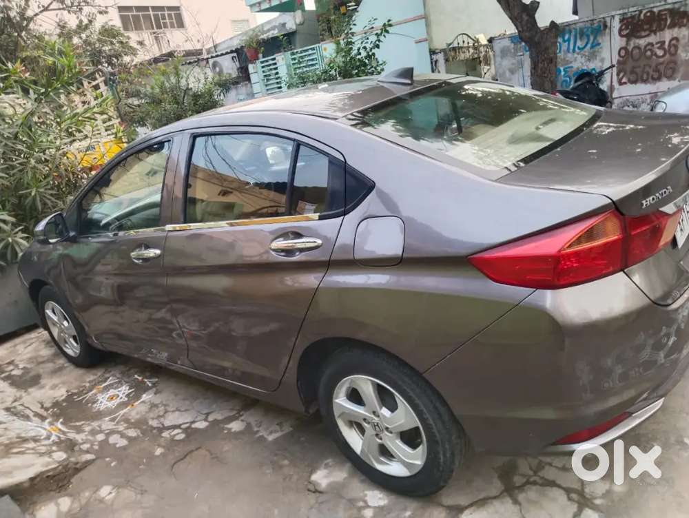 Nissan Terrano 2015 Diesel 215000 Km Driven