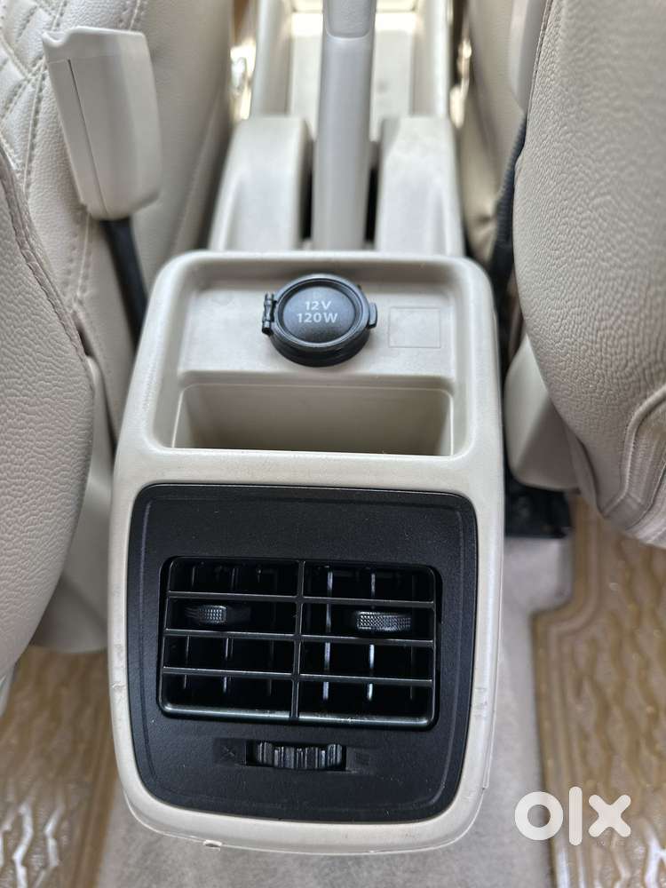 Maruti Suzuki Swift Dzire Vxi(o) Amt, 2018, Petrol