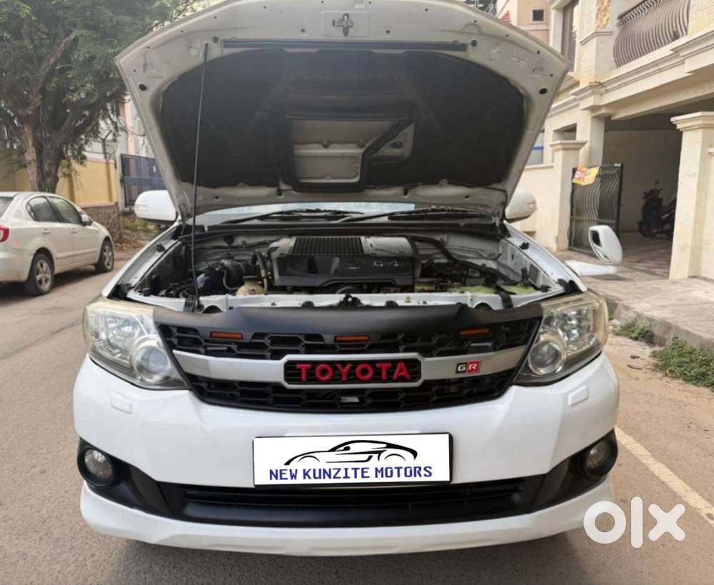 Toyota Fortuner 3.0 4x2 Mt, 2012, Diesel