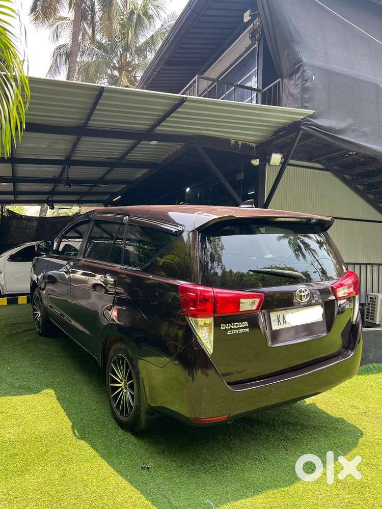 Toyota Innova Crysta 2.8z Automatic Good Condition