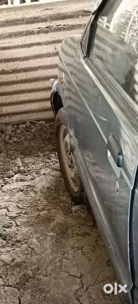 Maruti Suzuki 800 2010
