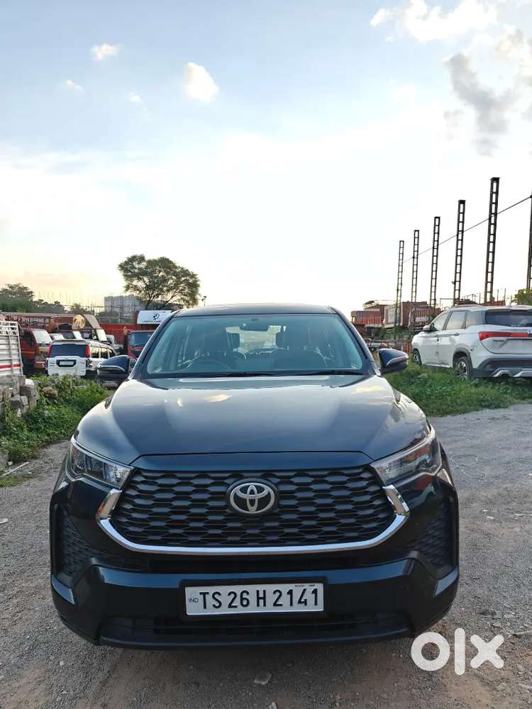 Toyota Innova Hycross 2.0 Petrol 2023 Excellent Condition