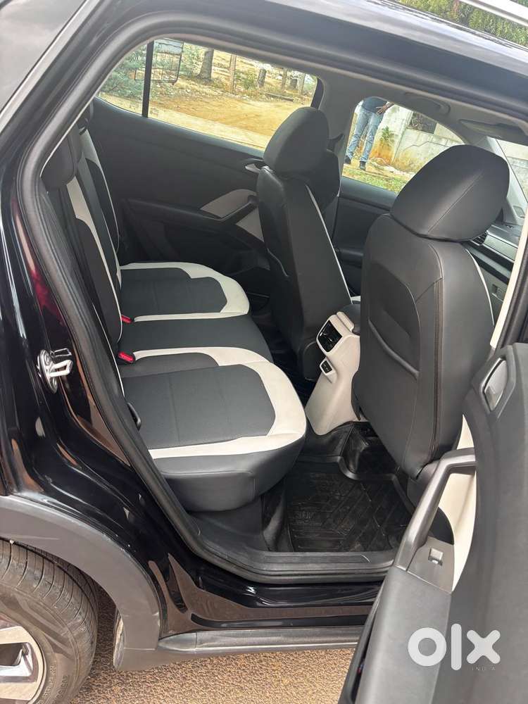 Volkswagen Taigun 1.0 Tsi Topline At, 2025, Petrol