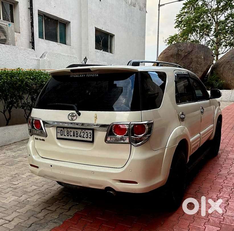 Toyota Fortuner 2011-2016 4x2 Manual, 2015, Diesel