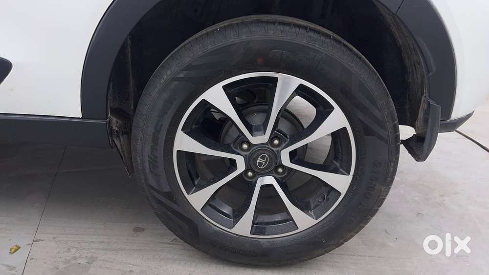 Tata Nexon 1.2 Revotron Xza Plus (o), 2020, Petrol