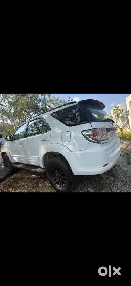 Toyota Fortuner  2014 Diesel 98000 Km Driven