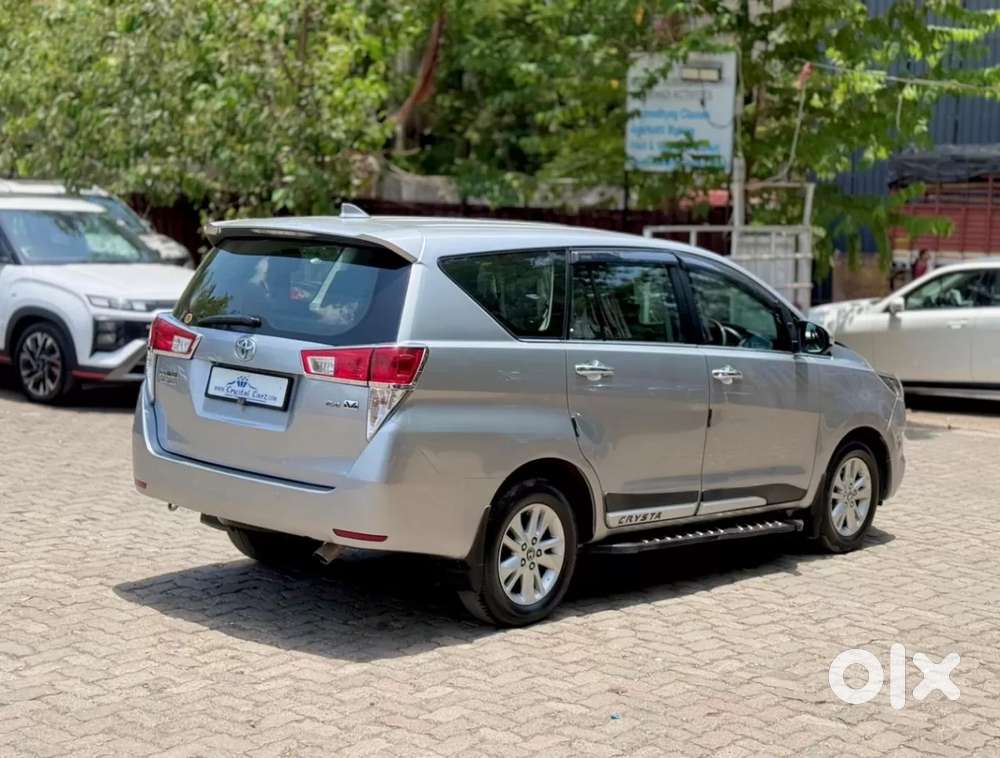 Toyota Innova Crysta 2.4 V 7 Str, 2016, Diesel