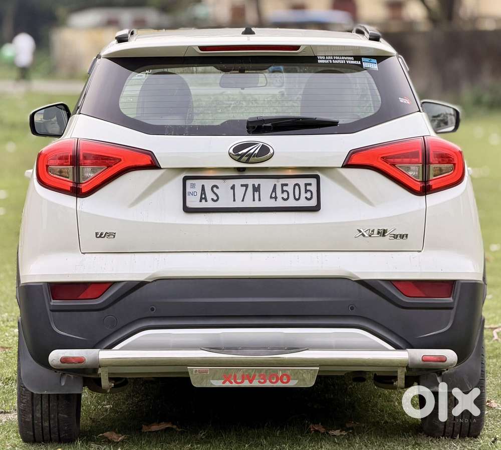 Mahindra Xuv300 W8, 2022, Petrol