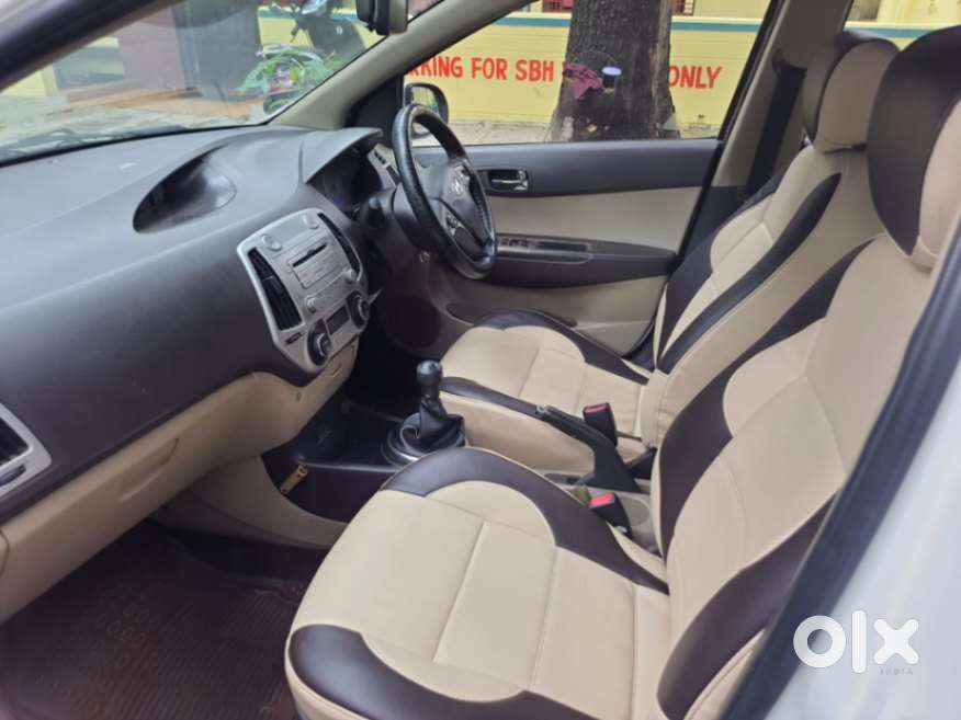 Hyundai I20 Sportz 1.2 Bs-iv, 2011, Petrol
