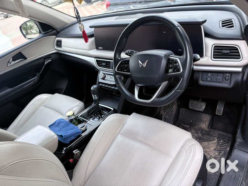 Mahindra Xuv700 Ax7 Luxury Pack Awd, 2022, Diesel