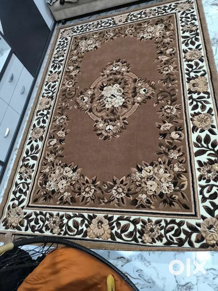 Kashmiri Floor Carpet