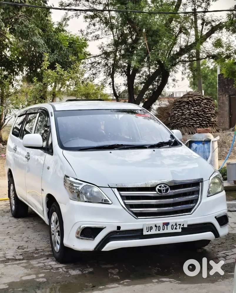 Toyota Innova 2013 Diesel 137000 Km Driven