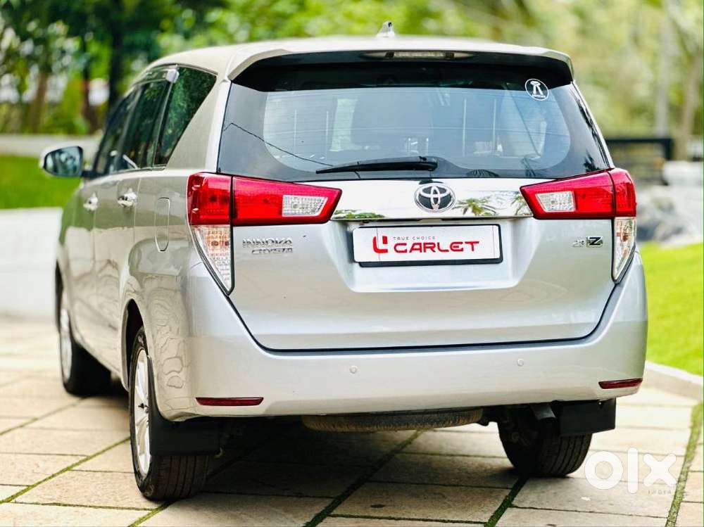 Toyota Innova Crysta 2.8z Automatic, 2016, Diesel