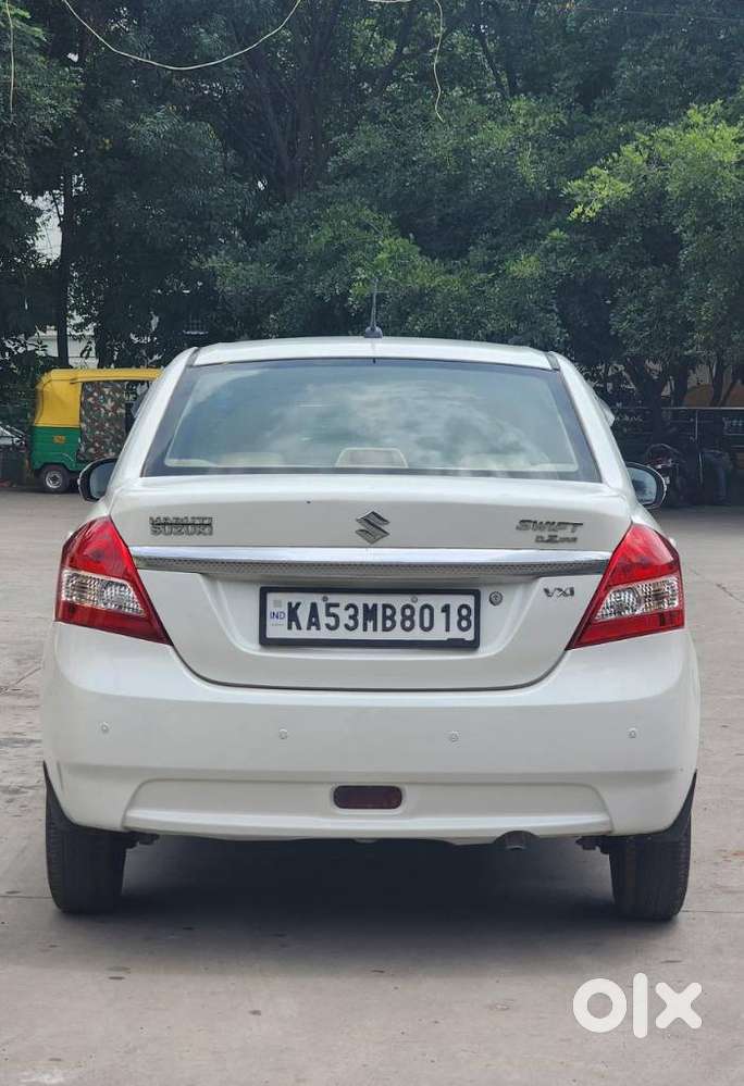 Maruti Suzuki Swift Dzire Vxi Optional, 2014, Petrol