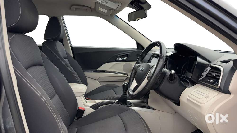 Mahindra Xuv300 W8, 2021, Petrol