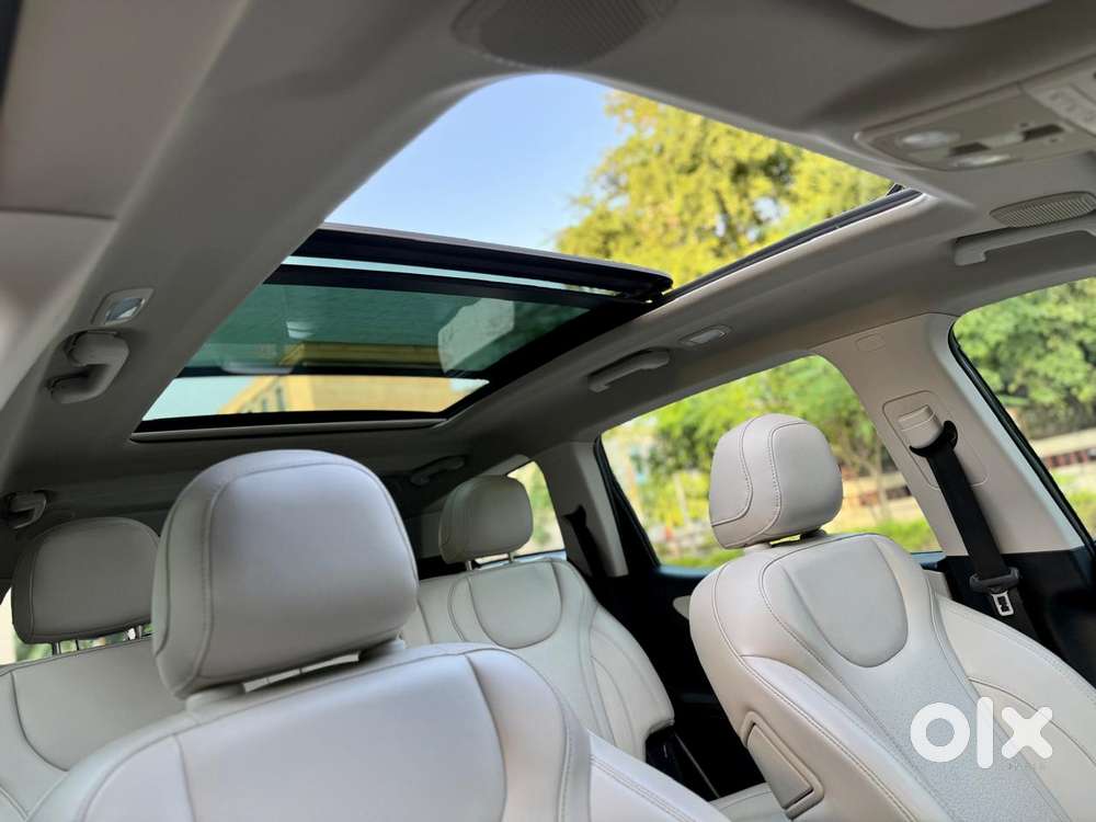 Mahindra Xuv700 2.2 Ax 7 Diesel At Luxury Pack Str, 2022, Diesel