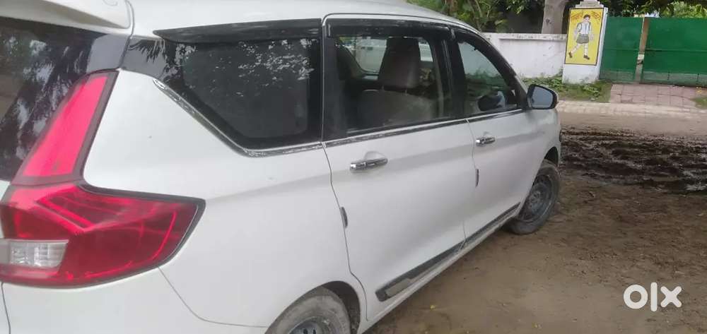 Maruti Suzuki Ertiga Vxi 2023