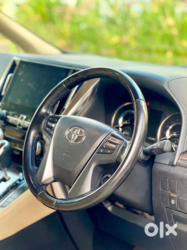 Toyota Vellfire 2.5 Hybrid, 2021, Petrol