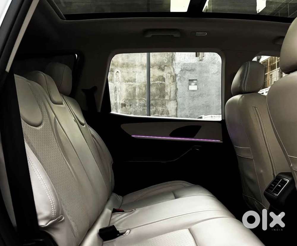 New-like Xuv700 2024 Ax5 At