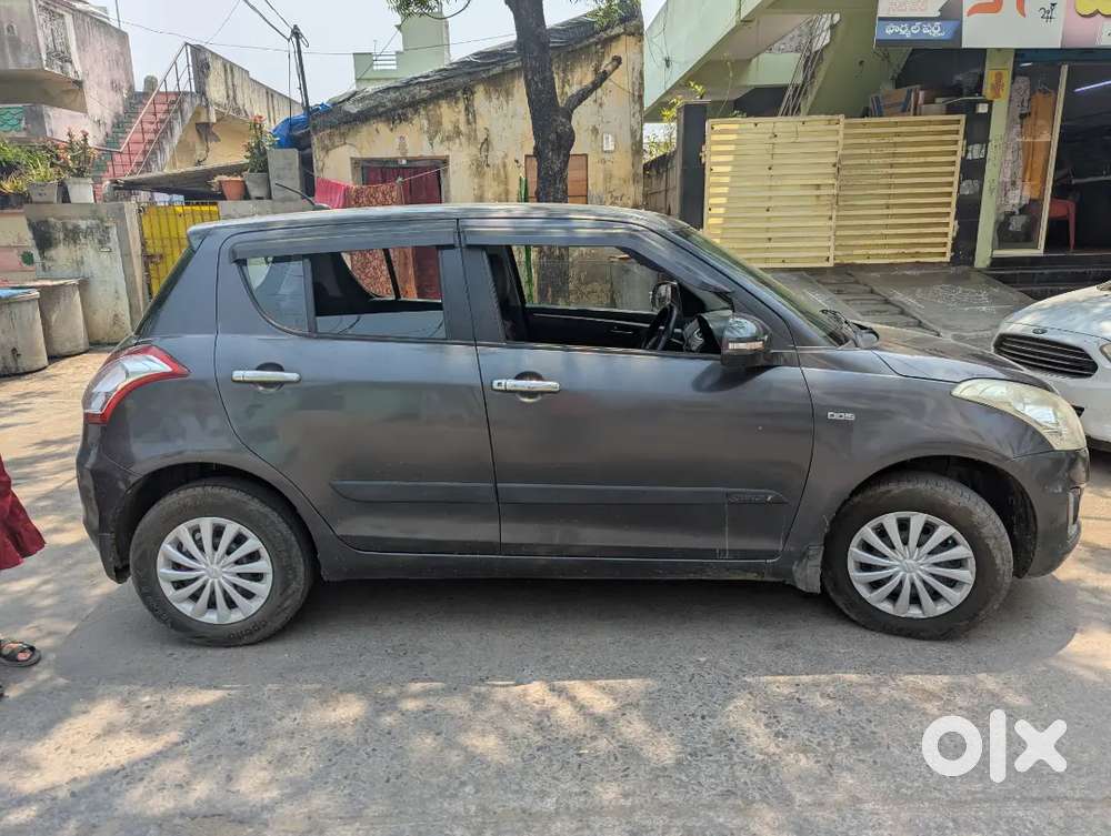 Maruti Suzuki Swift 2017 Diesel 111000 Km Driven