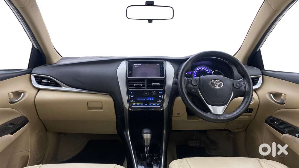 Toyota Yaris G Cvt, 2018, Petrol