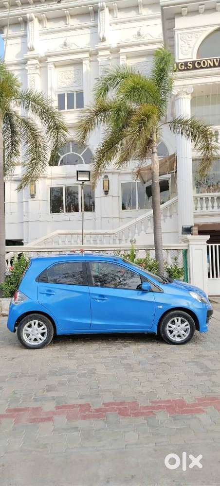 Honda Brio V Automatic, 2013, Petrol