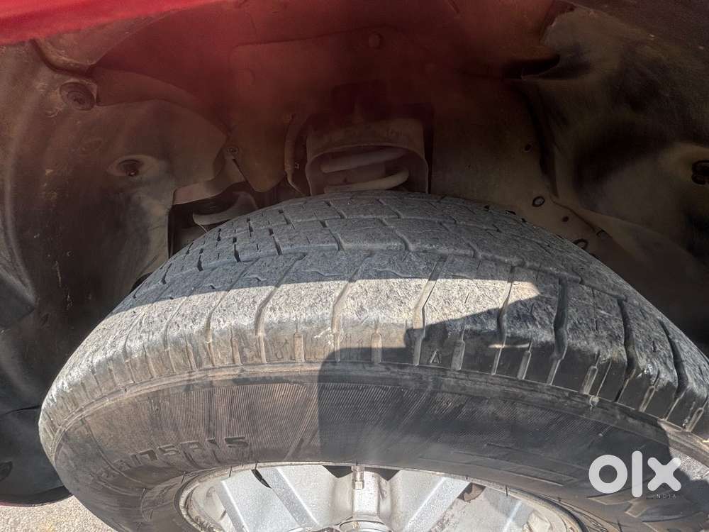 Mahindra Tuv300 T8 Automatic