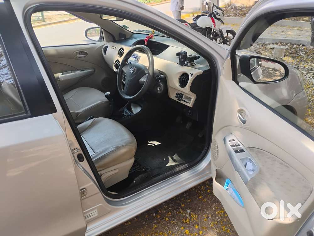 Toyota Etios 2010-2012 V, 2016, Petrol