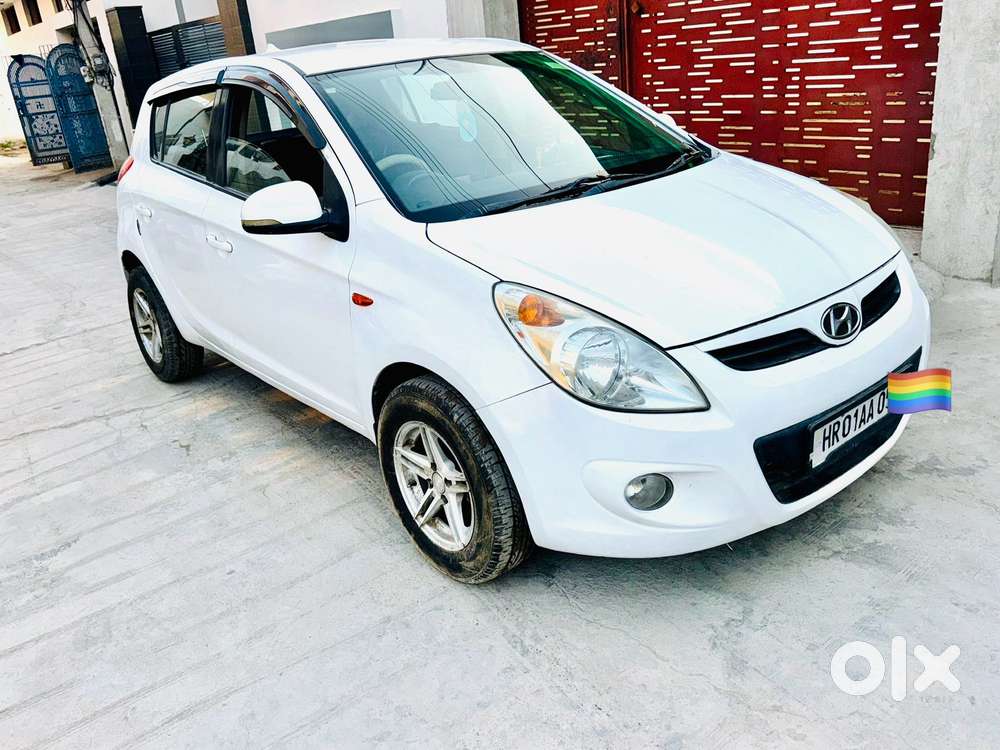 Hyundai I20 2009-2011 Asta, 2011, Petrol