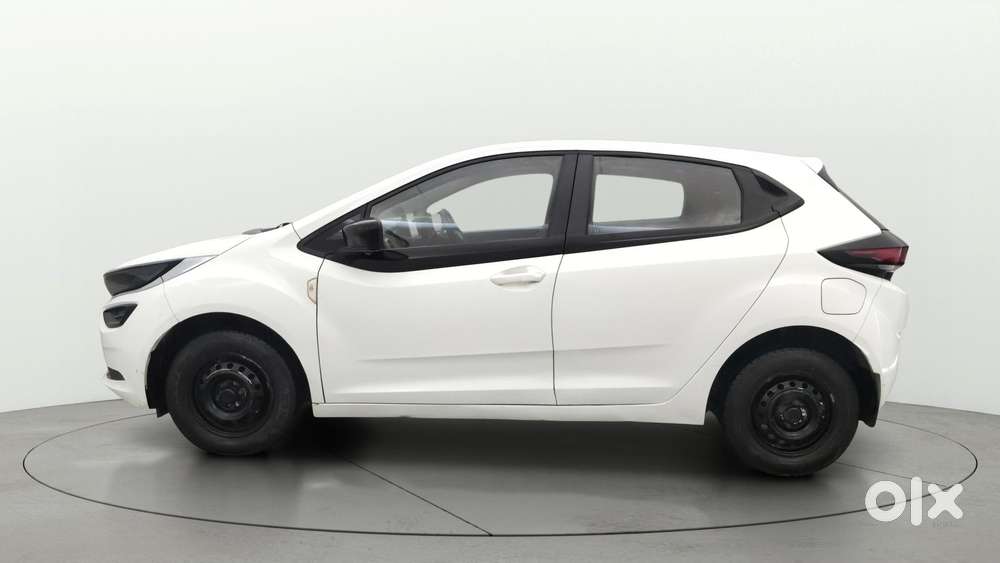 Tata Altroz 1.2 Xe, 2020, Petrol