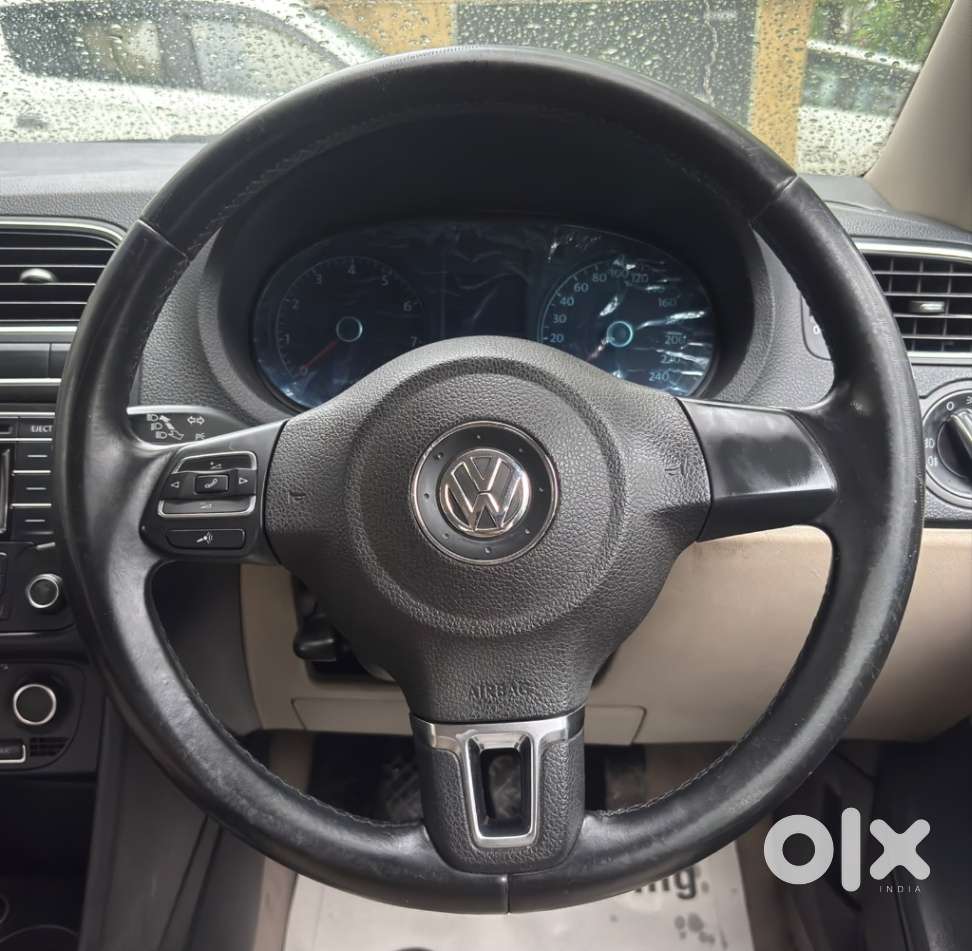 Volkswagen Polo Petrol Highline 1.2l, 2014, Petrol