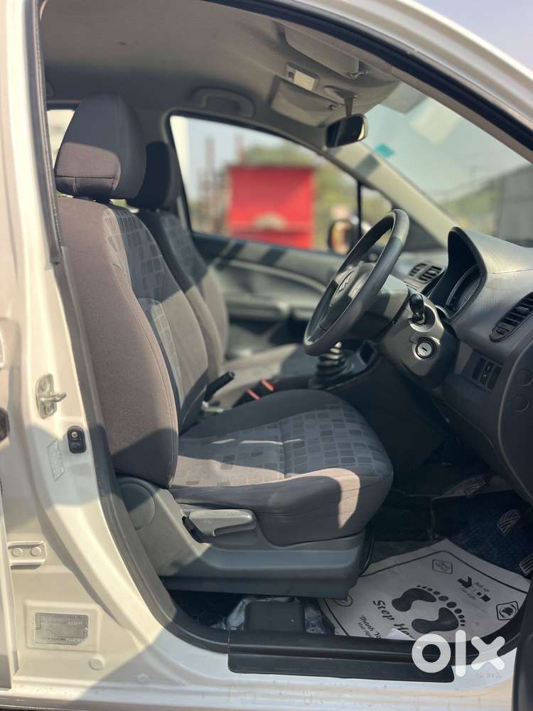 Maruti Suzuki Ritz Lxi, 2015, Petrol