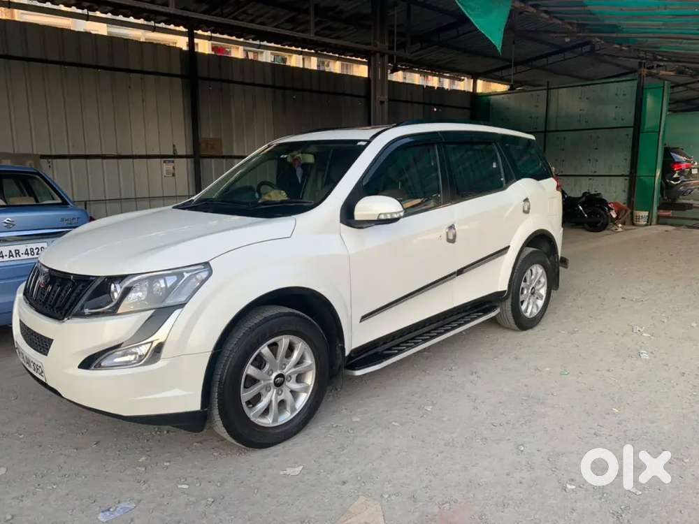 Mahindra Xuv500 2017 Diesel Manual Pearl White Top Model