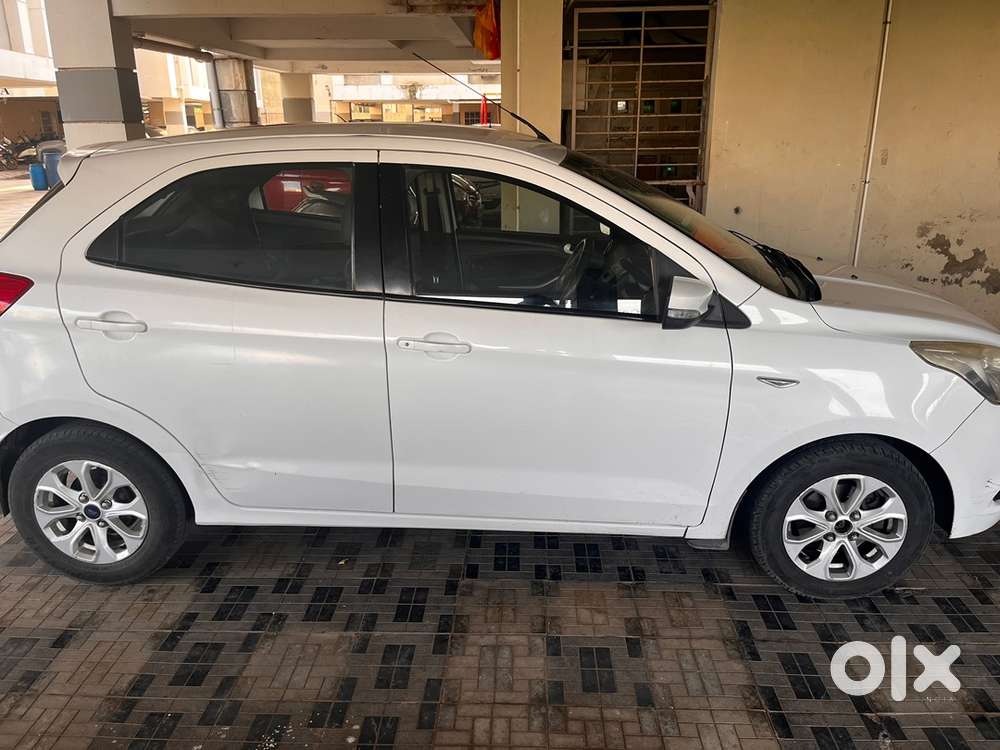 Ford Figo Petrol 2016