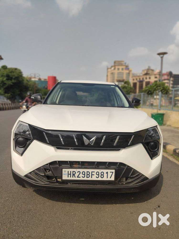 Mahindra Xuv 3xo, 2025