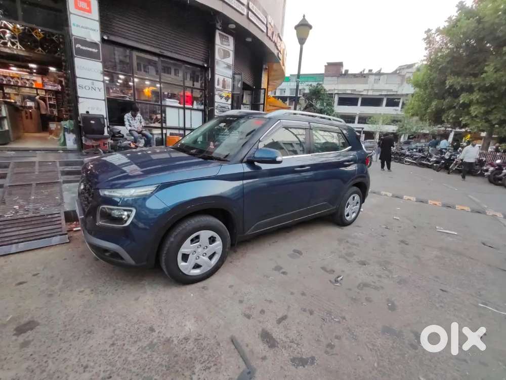 Hyundai Venue 1.2 S Petrol Manual 2020