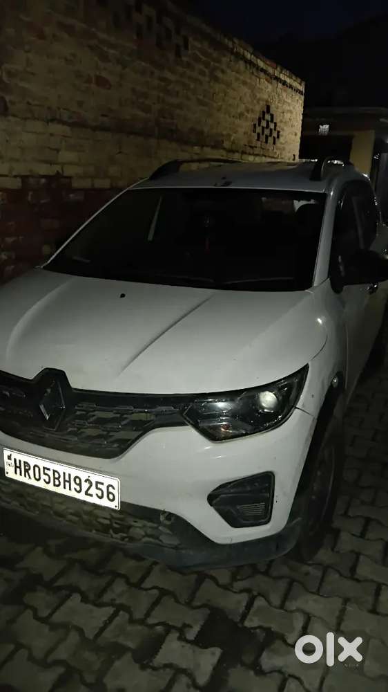 Renault Triber  Petrol
