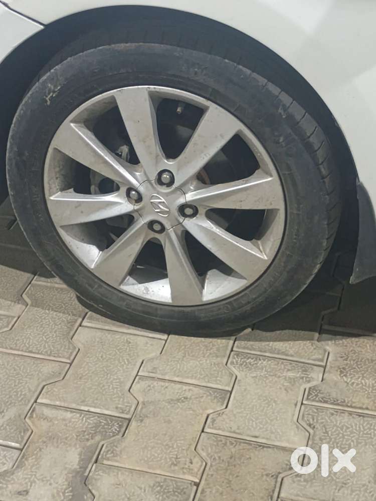 Hyundai Verna Sx(o) Petrol At, 2013, Petrol